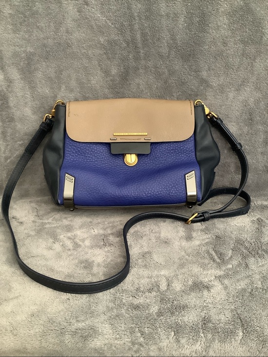 Marc By Marc Jacobs Handbags - Marc by Marc Jacobs blue and cream colorblock purse
